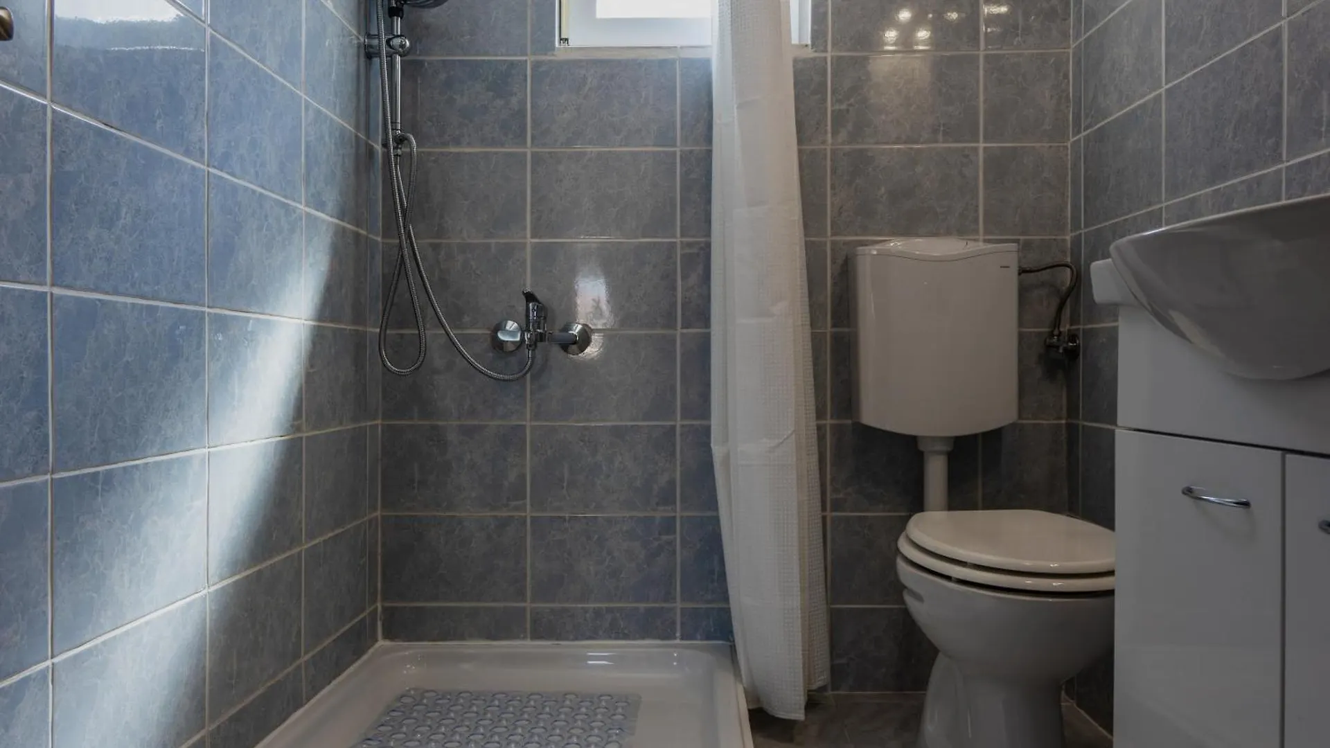 Apartment Sostaric Vir Croatia