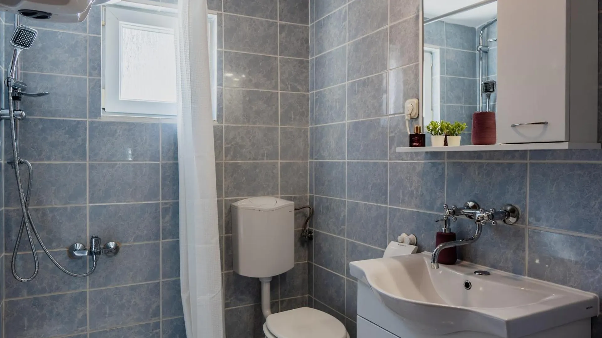 Apartment Sostaric Vir