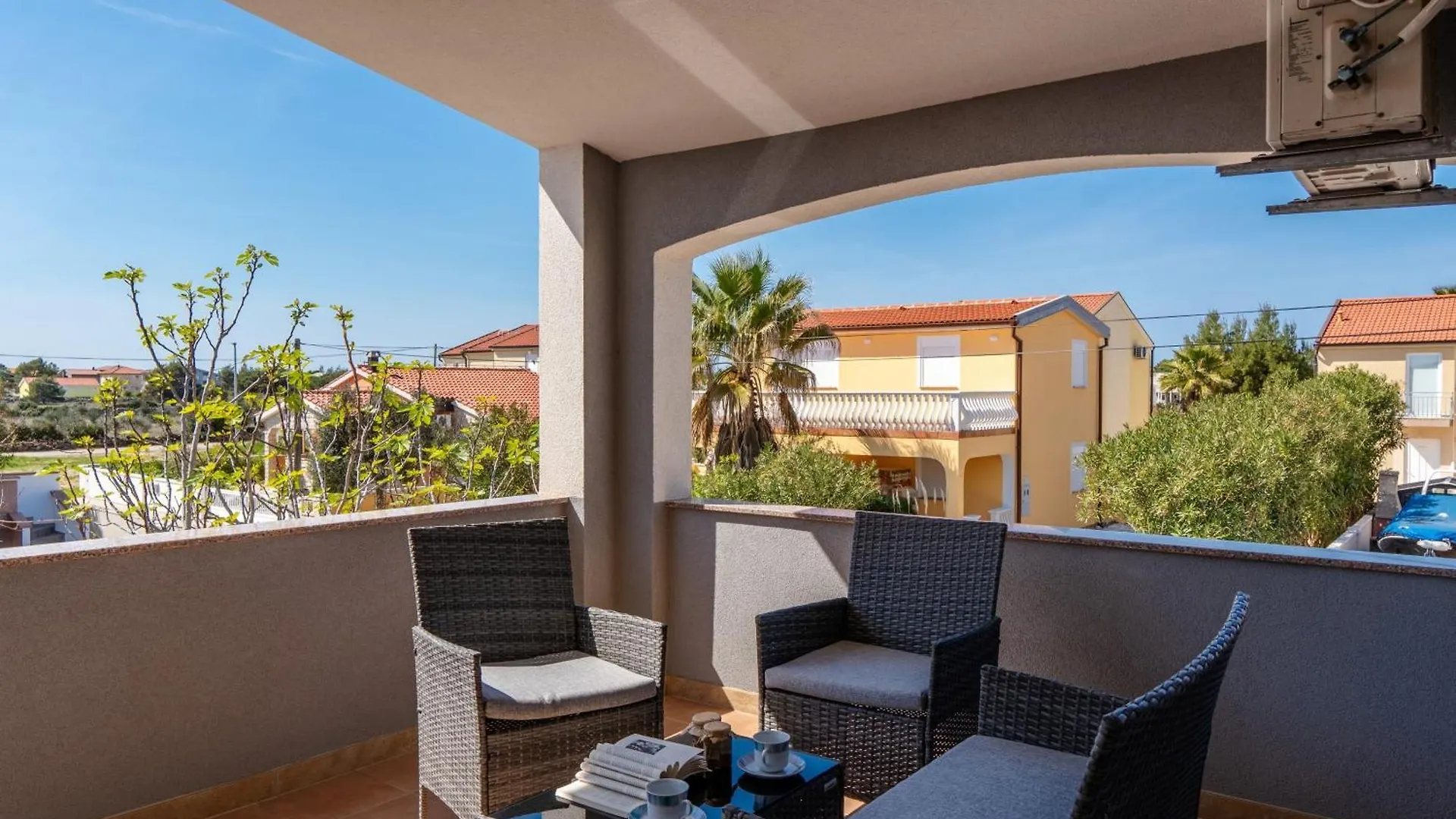 Apartment Sostaric location